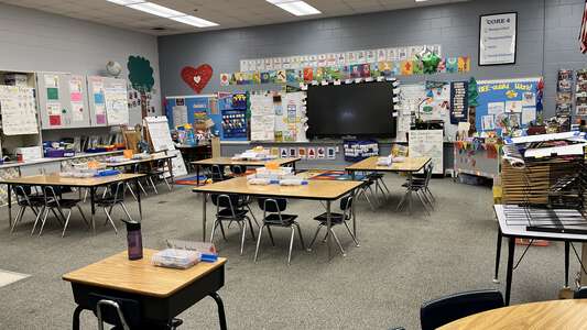 Edison Park Creative and Expressive Arts School Classroom Standard in Fort Myers 2