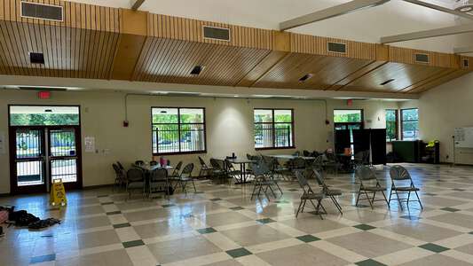 Cafeteria (w/Kitchen)