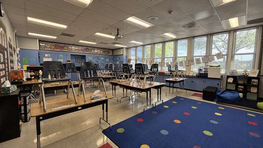 Bret Harte Elementary School Classroom Standard in Burbank 3