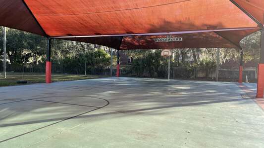 Mort Elementary School (3121) Outdoor Basketball Courts in Tampa