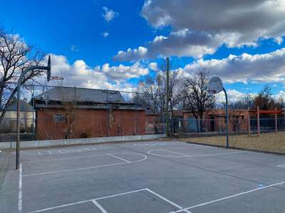 Duranes Elementary School Outdoor Basketball Courts in Albuquerque