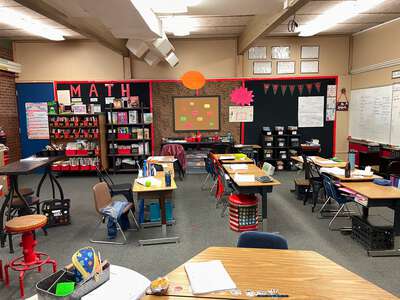 Lincoln Orchard Mesa Elementary School Classroom Standard in Grand Junction