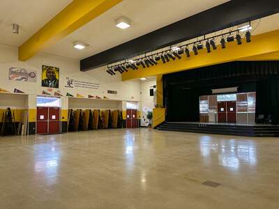 James Rutter Middle School Cafeteria in Sacramento