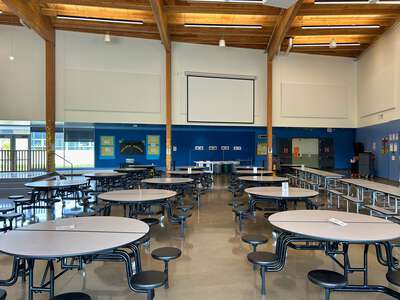 Auburn Elementary School Cafeteria in Salem