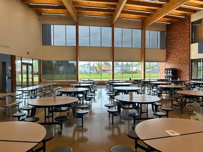 Auburn Elementary School Cafeteria in Salem
