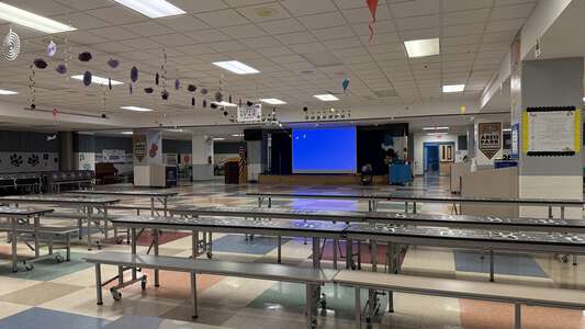 Cafeteria (3 hr min)