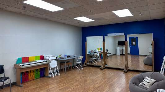 Mackenzie-Scott Branch (Fair Oaks Location) Music & Dance Room in Pasadena