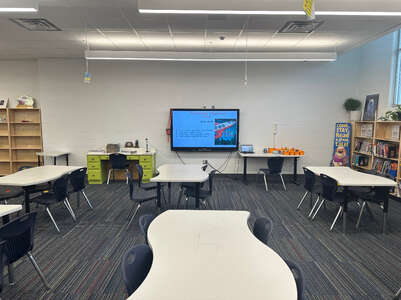 Lonsdale Elementary School Library in Knoxville