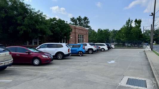 The Dufrocq School Parking Lot - Visitors in Baton Rouge 2