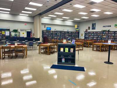 Benito Middle School (0201) Library in Tampa