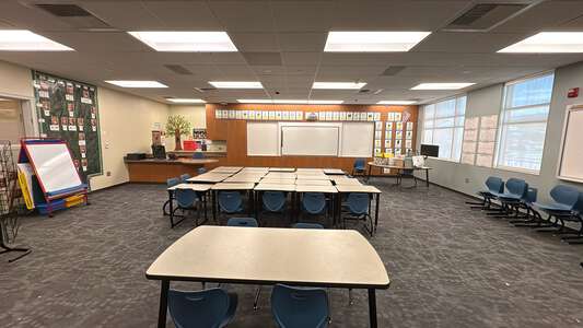 Bella Vista Elementary School Classroom Standard in Desert Hot Springs 2
