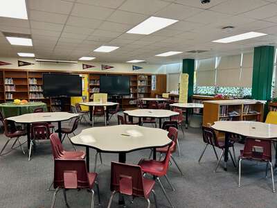 Thomas J Rusk Middle School Library in Dallas