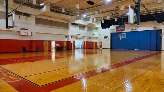 Gregory-Lincoln Ed Ctr Gym in Houston