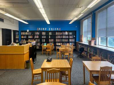 L V Stockard Middle School Library in Dallas 2