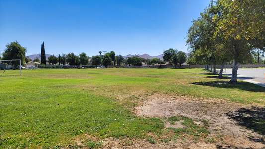 Patricia Beatty Elementary School Field - Practice in Riverside