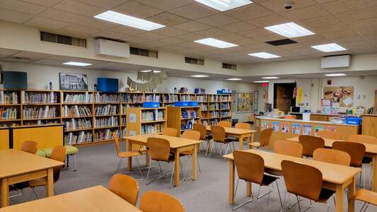 Zia Elementary School Library in Albuquerque