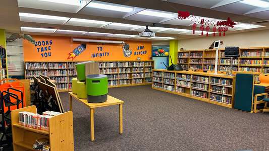 Canyon Creek Elementary School Library in Austin