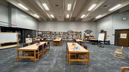 Cloud Elementary School Library in Wichita 4