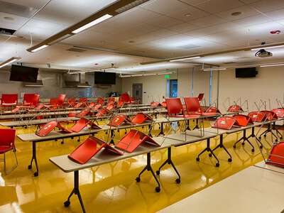 XDNULos Angeles Valley College Kitchen Classroom in Valley Glen