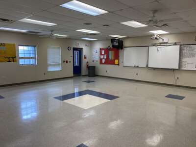 Discovery Intermediate School Classroom Standard in Kissimmee