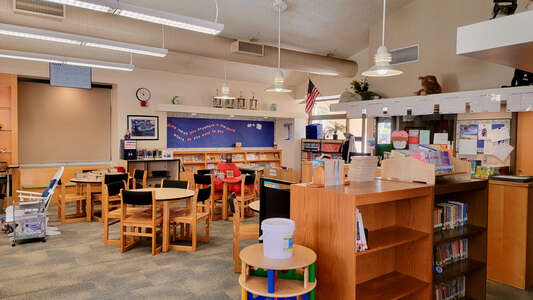 Newport Coast Elementary School (K-6) Library in Newport Coast