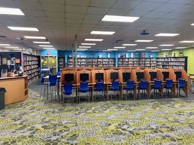 Howard D. McMillan Middle School Library in Miami 4