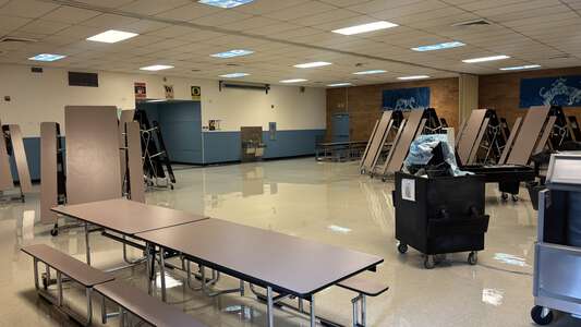 Terra Linda Elementary School Cafeteria in Portland