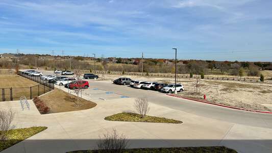 Rolling Hills Elementary Parking Lot - Faculty in Fort Worth