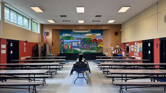 Grant Community Elementary School Cafeteria in Salem