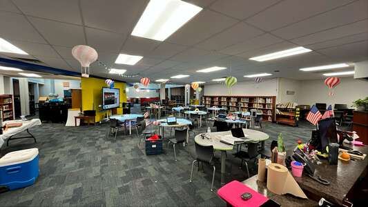 Vista Del Sol Environmental Science Academy Library in El Paso 3