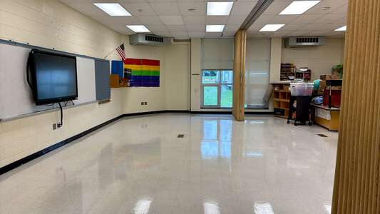 University Meadows Elementary School Classroom Standard in Charlotte 2