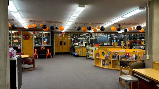 Coleman Environmental Magnet Middle School Library in Wichita 2