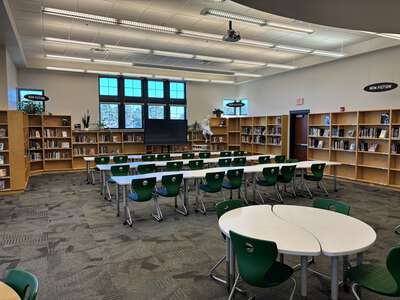 Virginia Beach Middle School Media Center in Virginia Beach 4