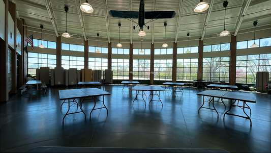 Earhart Environmental Magnet Elementary School Cafeteria in Wichita 2