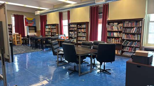Lawndale Elementary Community Academy Library in Chicago 3