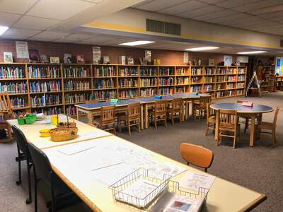 Apache Elementary School Media Center in Albuquerque