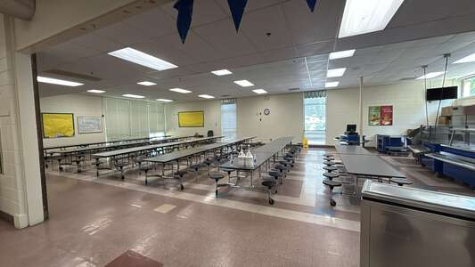 Hidden Valley Elementary School Cafeteria in Charlotte 3