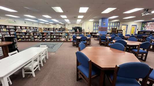 Twin Lakes Academy Elementary School Library (3 hr min) in Jacksonville