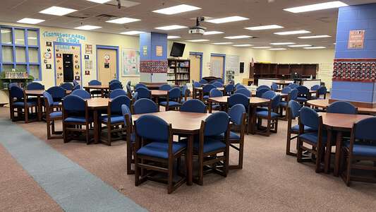 Twin Lakes Academy Elementary School Library (3 hr min) in Jacksonville