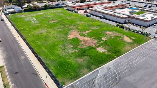 Hollyglen Elementary School Field - Soccer in Hawthorne