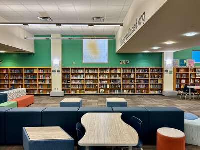 Sam Tasby Middle & Jack Lowe Sr Elementary School Library in Dallas
