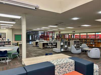 Sam Tasby Middle & Jack Lowe Sr Elementary School Library in Dallas