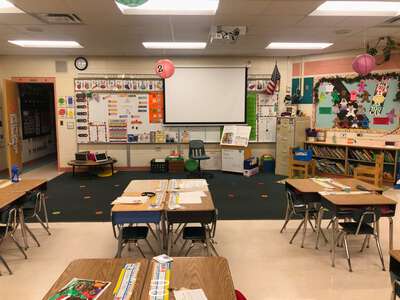 DeBary Elementary School Classroom Standard in DeBary