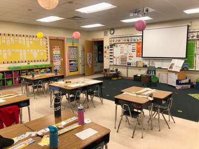 DeBary Elementary School Classroom Standard in DeBary
