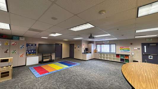 Julius Corsini Elementary School Classroom Standard in Desert Hot Springs 3