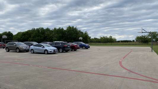 Deer Creek Elementary Outdoor Basketball Courts in Crowley 2