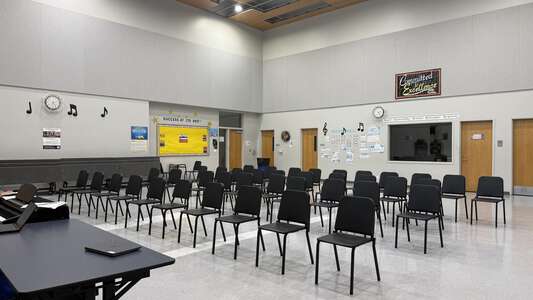 L.B. Landry High School Choir Room in New Orleans 3