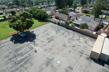 Montvue Elementary School Blacktop / Basketball Courts in Pomona
