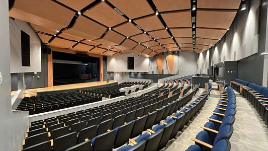 Wellen Park High School Room 1-8111 - Seating in Englewood 4