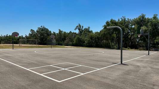 Laurel Mountian Elementary School Outdoor Basketball Courts in Austin